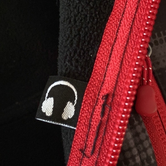 Snozu Performance All Weather Hoodie Jacket - Picture 9 of 11